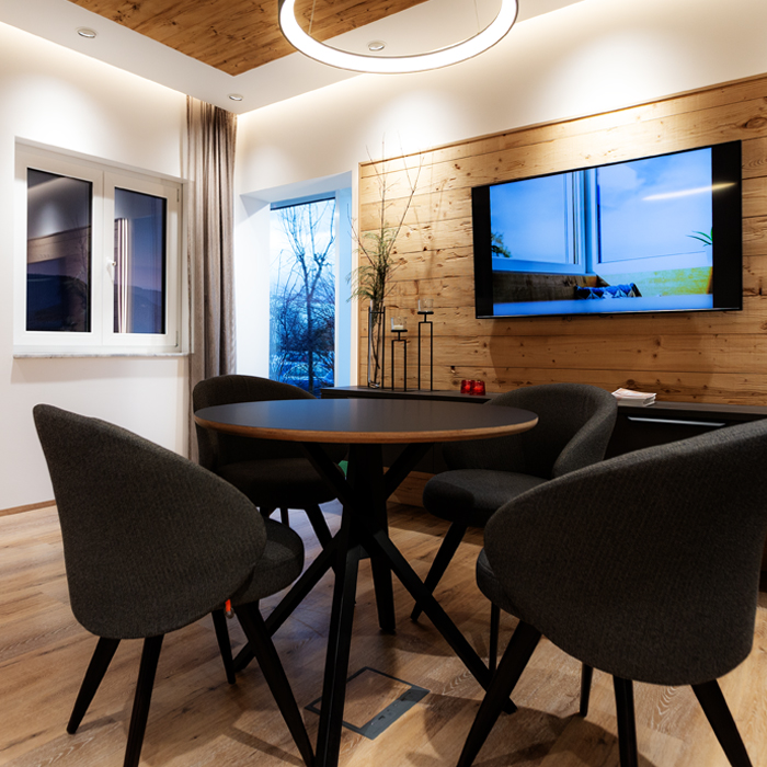 Erfahrener Fenster-Spezialist für Passau und Umgebung. Fensterbau in 4. Generation: Passau Fenster bietet echtes Handwerk seit 1926. Spezialist für Holz, Kunststoff & Aluschale. Jetzt Angebot anfordern!