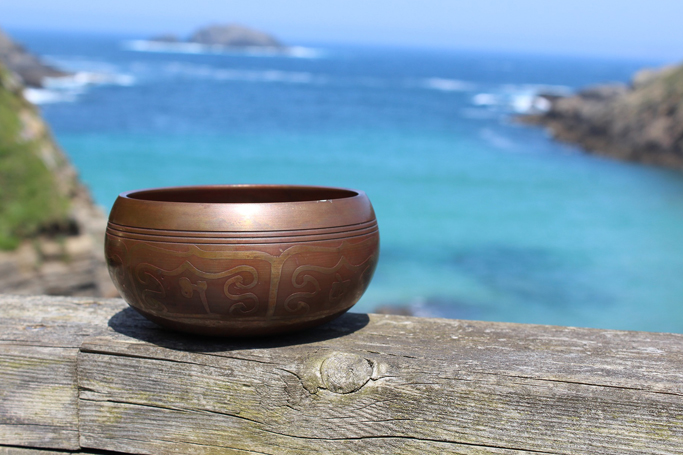 Ganzheitliche Psychotherapie bei Stress Falkenberg. Eleonore Mitterer: Ihre Heilpraktikerin für Psychotherapie im Raum Pfarrkirchen & Rottal-Inn. Empathische Begleitung in Falkenberg. Jetzt anfragen.